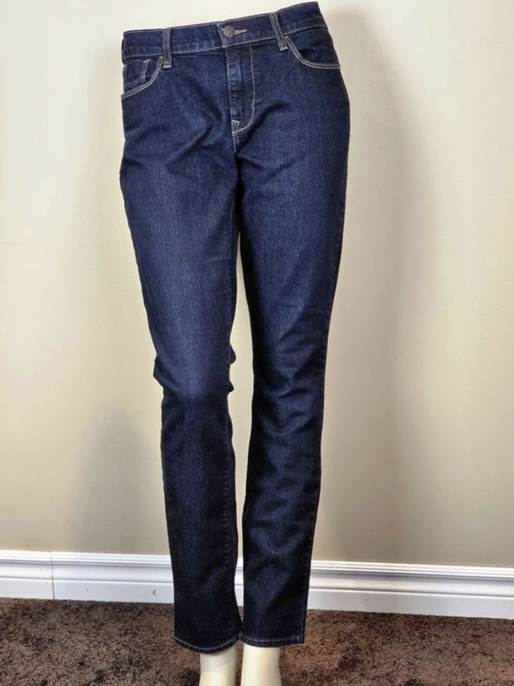 The Sweetheart Skinny Jeans Old Navy Women’s Size 8 Dark Wash Mid-Rise Denim